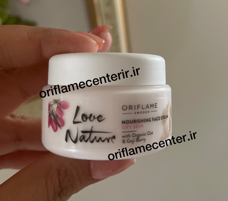 کرم صورت پوست خشک عصاره جو و گوجی بری لاونیچر