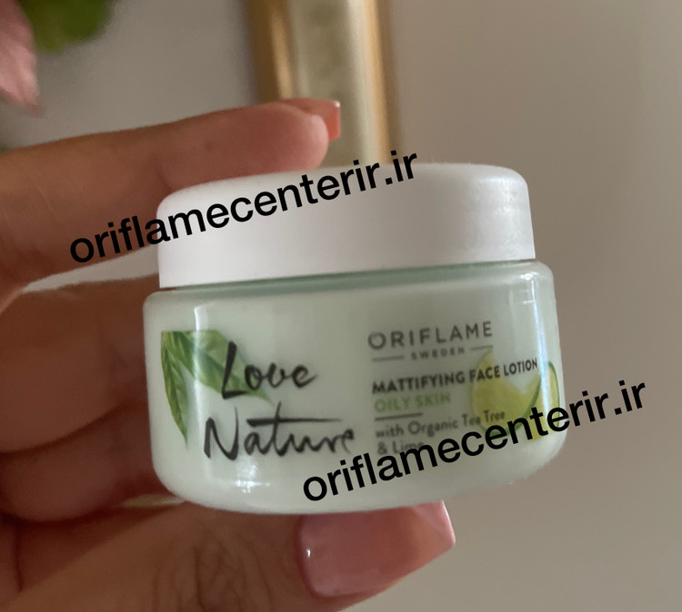 لوسیون مات کننده صورت تی تری و لیمولاونیچر