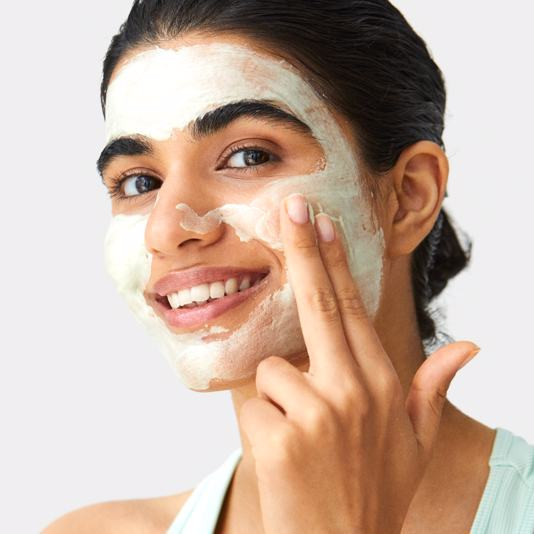 ماسک صورت احیا کننده با عصاره گیاه شاهپسند لاونیچر