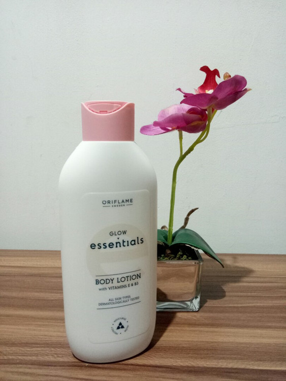 لوسیون بدن ویتامینه اسنشیالز 43907