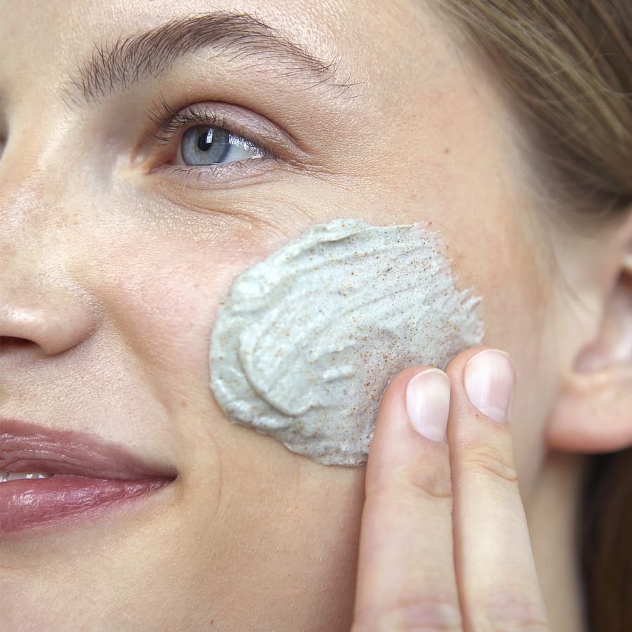 اسکراب صورت با رایحه سیب و کلم پیچ ارگانیک لاونیچر _46732