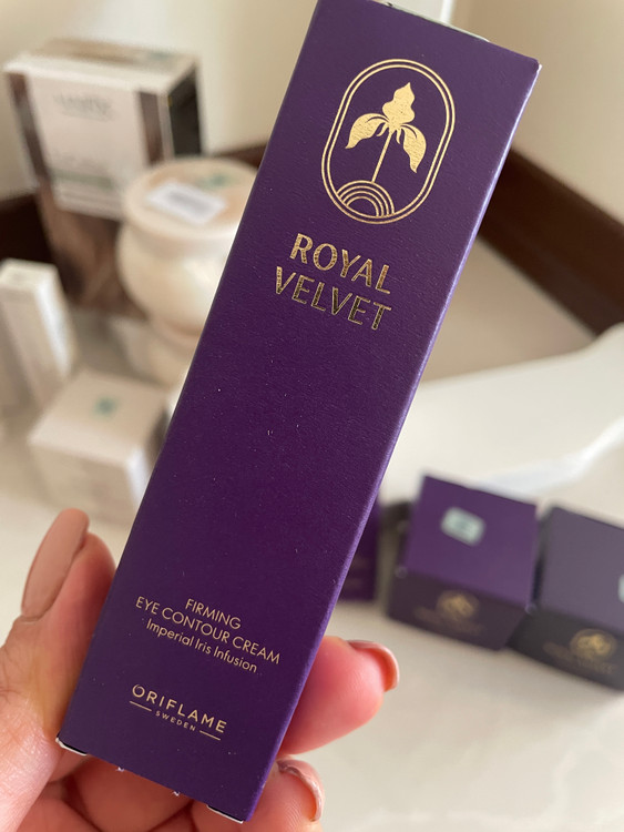 کرم دور چشم سفت کننده رویال ولوت47007 ۱۵میل