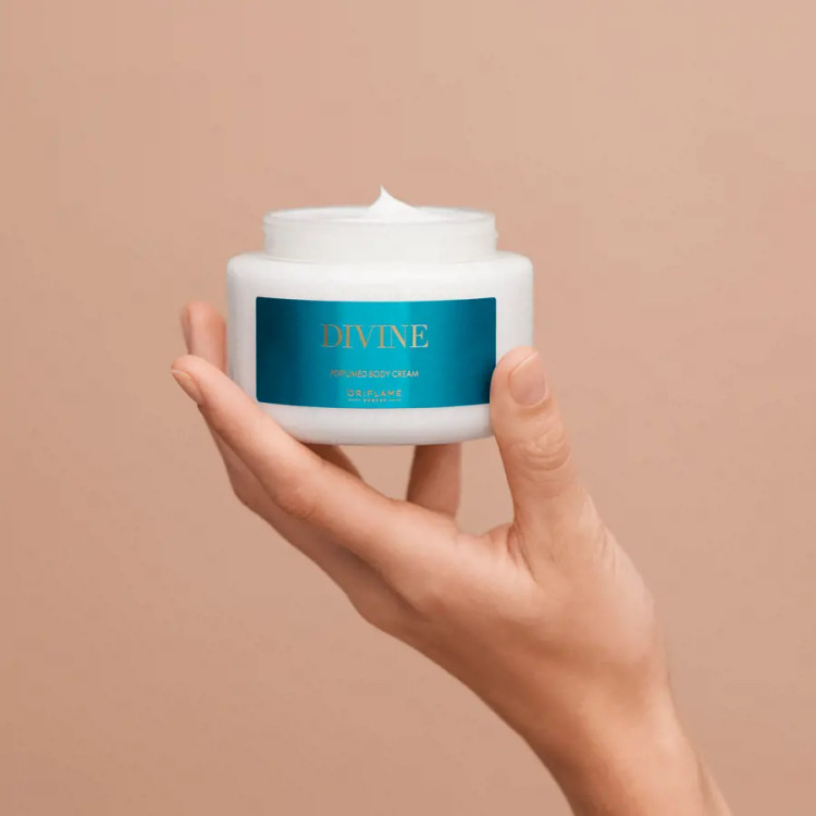 کرم بدن عطری دیواین 47016 _۲۵۰ میل.