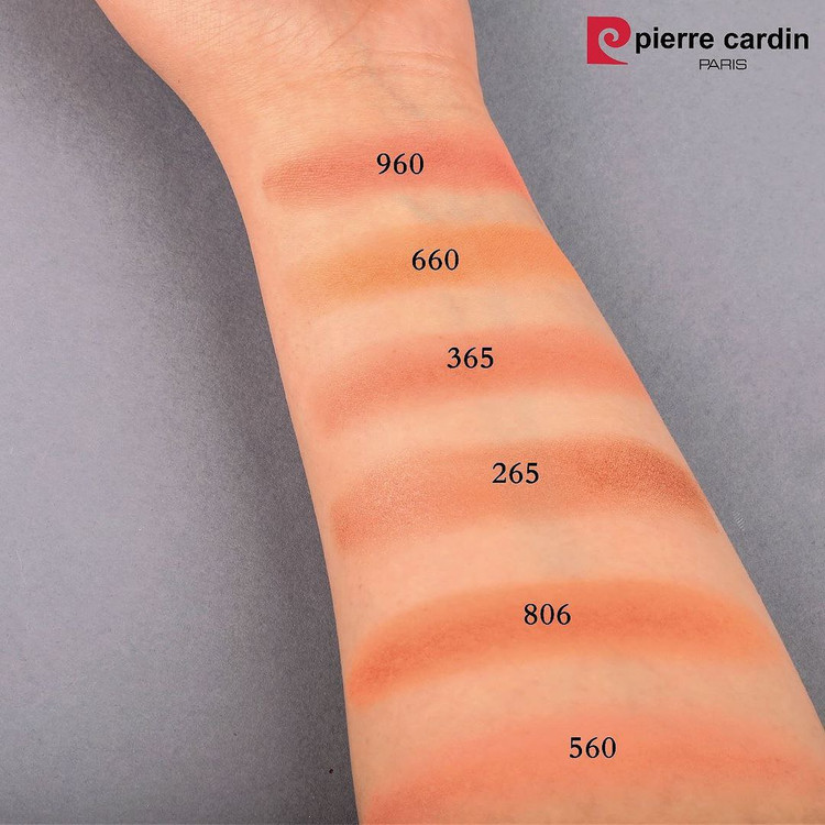 رژگونه پیرکاردین Pierre Cardin.
