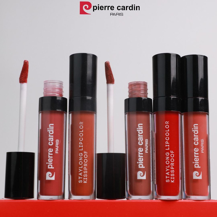 رژلب مایع ماندگار ضدبوسه پیرکاردین Pierre Cardin.