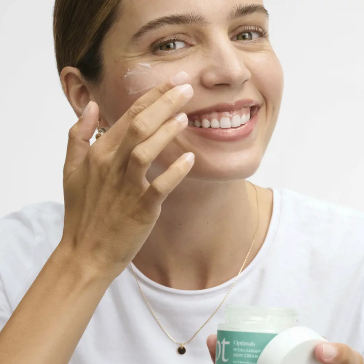 کرم اپتی اپتیمالز رادیانس هیدرا لایت ۴۵۲۸۴ _ ۵۰میل.