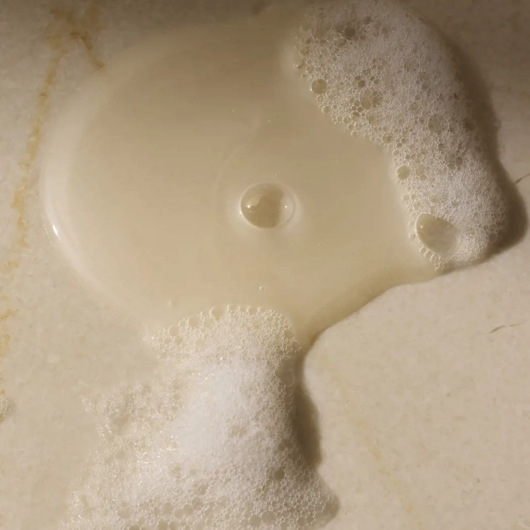 شاورکرم بدن حاوی عصاره شیر و عسل ۴۶۹۷۰ _ ۲۵۰میل