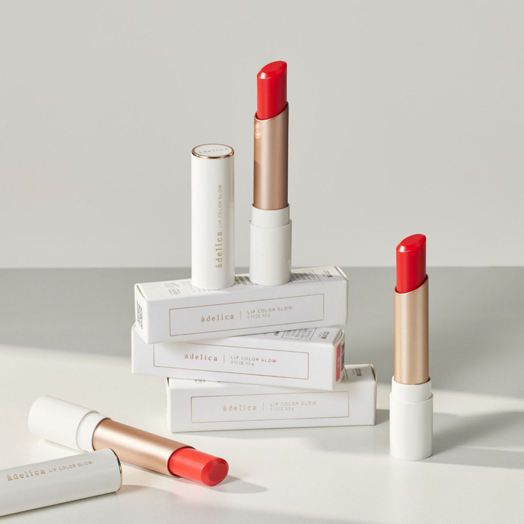 بالم لب رنگی و مراقبتی با تکنولوژی هوشمند رنگدهی اتمی