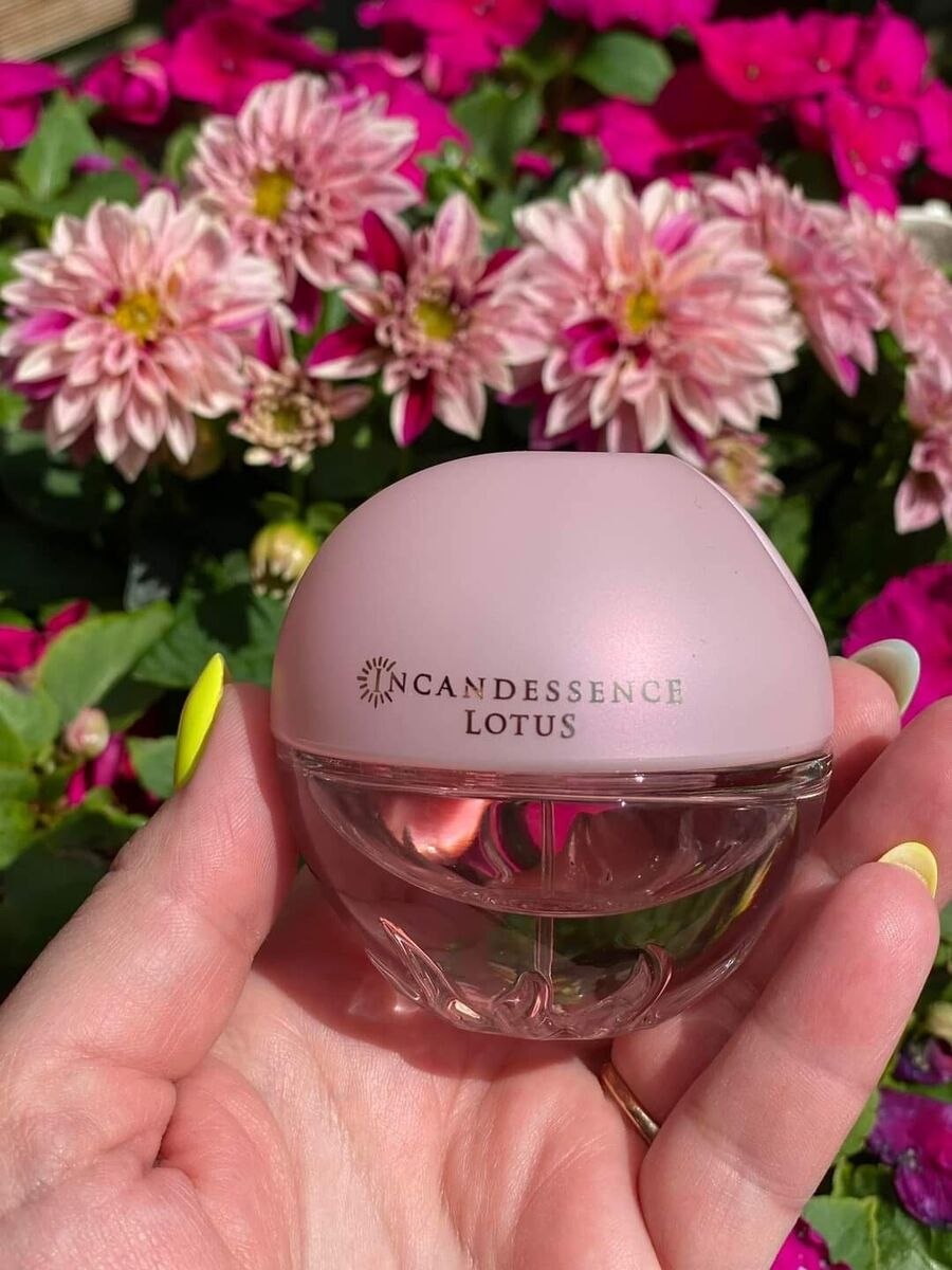 ادوپرفیوم زنانه اینکاندسنس لوتوس اورجینال آونAvon _ 50ml