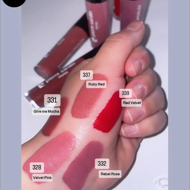 رژلب مایع ماندگار ضدبوسه پیرکاردینPierre Cardin