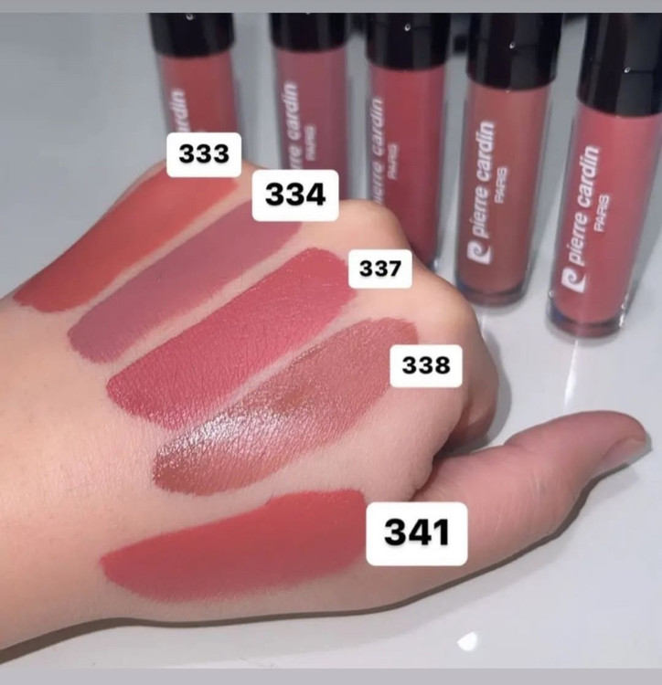 رژلب مایع ماندگار ضدبوسه پیرکاردینPierre Cardin