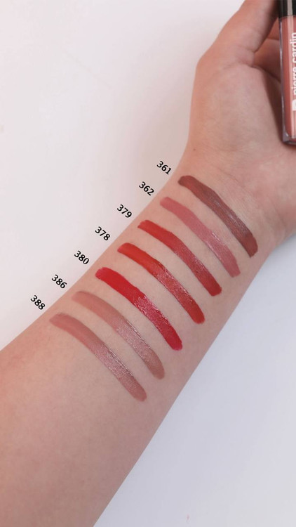 رژلب مایع ماندگار ضدبوسه پیرکاردینPierre Cardin