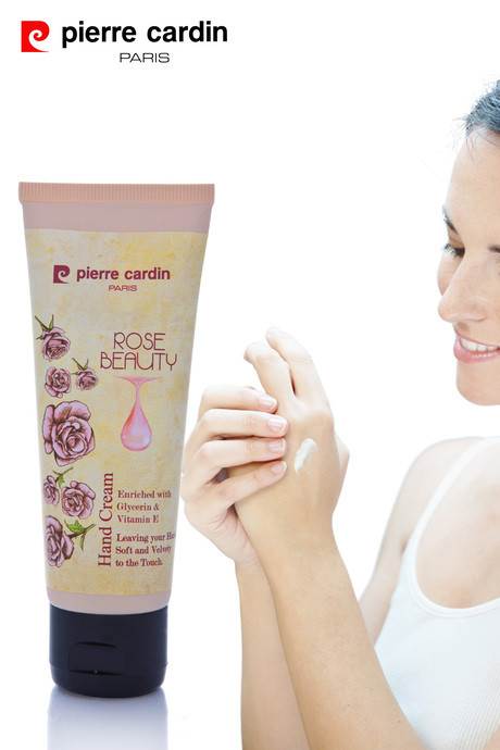 کرم مرطوب کننده دست اورجینال پیرکاردین با رایحه ی گل رز ویتامینE _ حجم ۳۰ و ۷۵میل