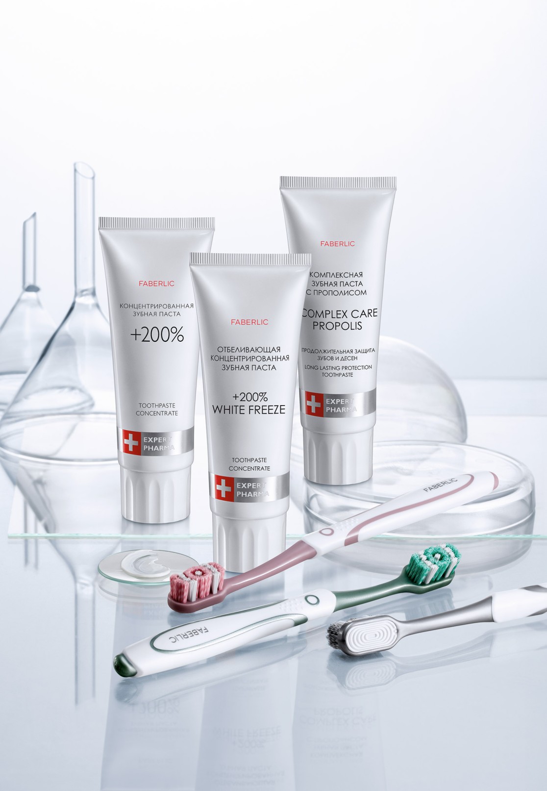 مسواک با یون های نقره ای فابرلیک رنگ نقره ای 910616