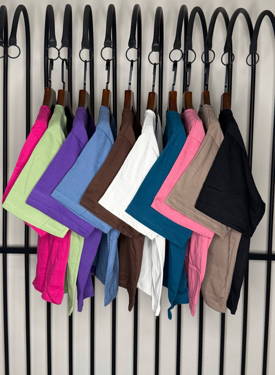 ست کراپ و شورتک زنانه قواره دار ( فری سایز ۳۸ تا ۴۸)